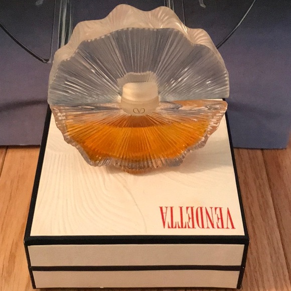 💋 RARE Vendetta by Valentino Pure Purr🐈⬛fume .5oz in original Box! 📦✨ - Picture 9 of 10